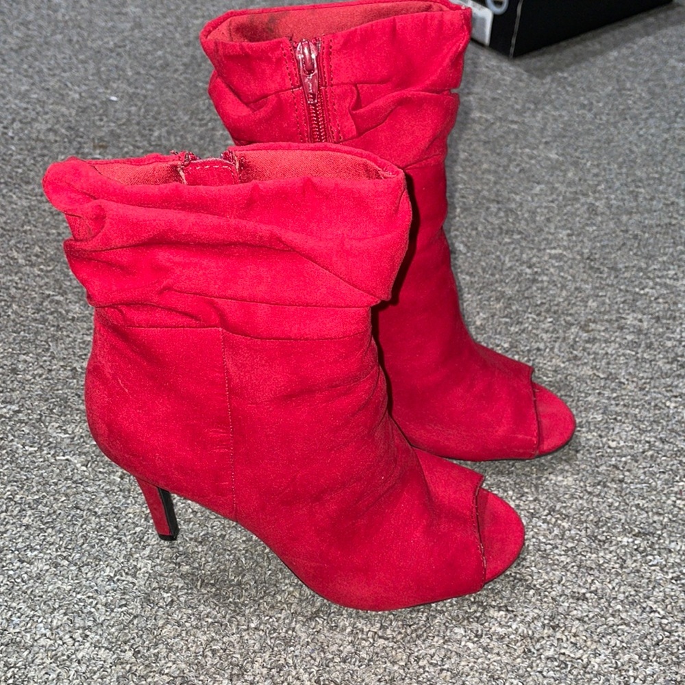 Material Girl scrunched ankle boots open toe!!!